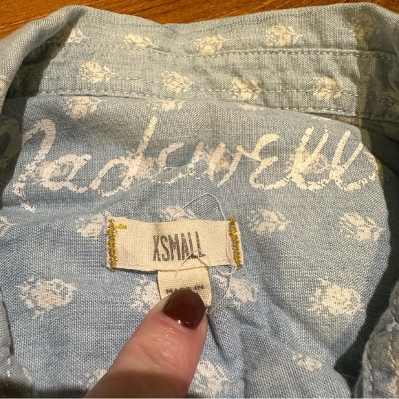 Madewell Women’s Cotton Chambray Denim Jean Light Wash Floral Button Down Shirt - Picture 2 of 8